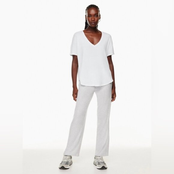 BNWT Babaton Berry T-Shirt - Picture 1 of 11